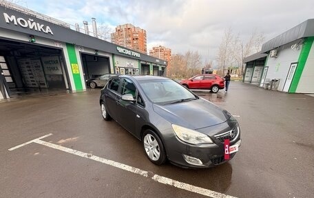 Opel Astra J, 2011 год, 670 000 рублей, 5 фотография