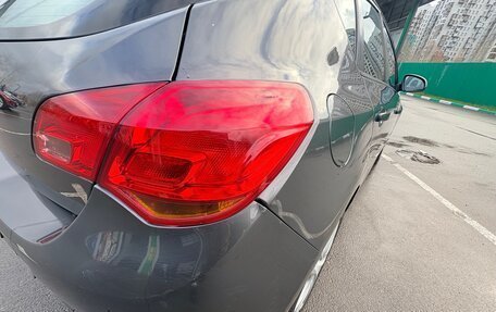 Opel Astra J, 2011 год, 670 000 рублей, 9 фотография