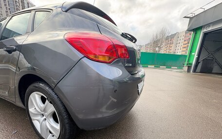 Opel Astra J, 2011 год, 670 000 рублей, 12 фотография