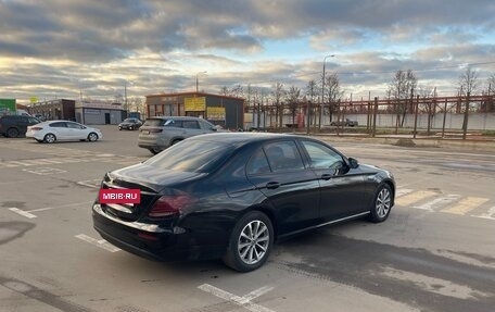 Mercedes-Benz E-Класс, 2018 год, 1 550 000 рублей, 5 фотография