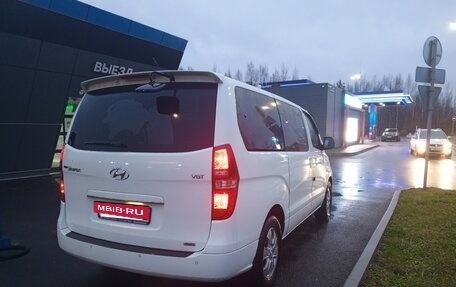 Hyundai Grand Starex Grand Starex I рестайлинг 2, 2019 год, 3 610 000 рублей, 4 фотография