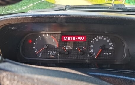 Nissan Terrano II рестайлинг, 2002 год, 460 000 рублей, 15 фотография