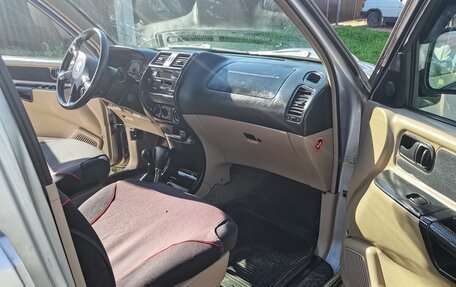 Nissan Terrano II рестайлинг, 2002 год, 460 000 рублей, 9 фотография