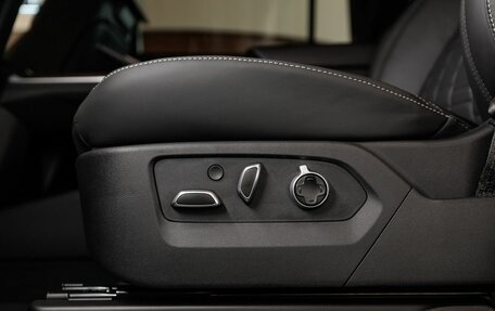 Cadillac Escalade V, 2025 год, 22 590 000 рублей, 29 фотография