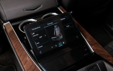 Cadillac Escalade V, 2025 год, 22 590 000 рублей, 26 фотография