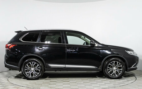 Mitsubishi Outlander III рестайлинг 3, 2015 год, 1 495 989 рублей, 4 фотография