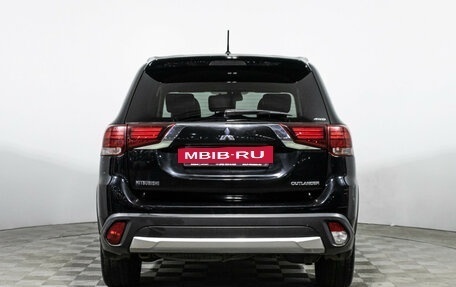 Mitsubishi Outlander III рестайлинг 3, 2015 год, 1 495 989 рублей, 6 фотография