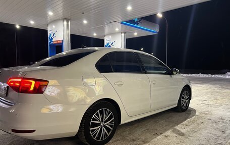 Volkswagen Jetta VI, 2017 год, 1 300 000 рублей, 17 фотография