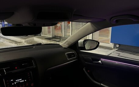 Volkswagen Jetta VI, 2017 год, 1 300 000 рублей, 14 фотография