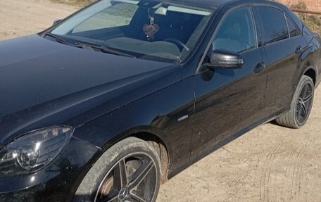 Mercedes-Benz E-Класс, 2011 год, 1 650 000 рублей, 2 фотография