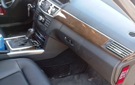 Mercedes-Benz E-Класс, 2011 год, 1 650 000 рублей, 8 фотография