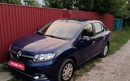 Renault Logan II, 2015 год, 580 000 рублей, 1 фотография