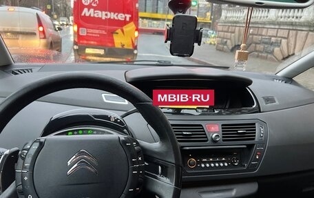 Citroen C4 Picasso II рестайлинг, 2011 год, 550 000 рублей, 5 фотография