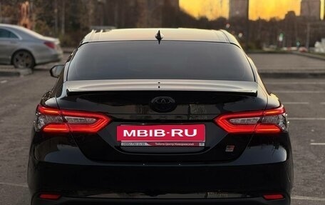 Toyota Camry, 2021 год, 3 499 000 рублей, 4 фотография