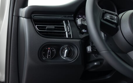 Porsche Macan I рестайлинг, 2025 год, 12 390 000 рублей, 13 фотография