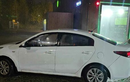 KIA Rio IV, 2019 год, 600 000 рублей, 3 фотография