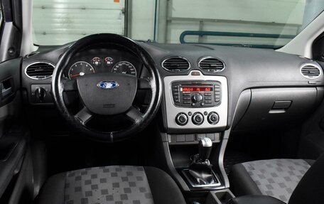 Ford Focus II рестайлинг, 2006 год, 549 000 рублей, 6 фотография