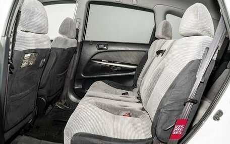 Honda Stream I рестайлинг, 2002 год, 685 000 рублей, 7 фотография