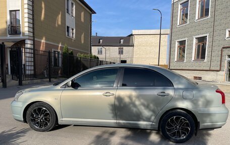 Toyota Avensis III рестайлинг, 2004 год, 790 060 рублей, 8 фотография