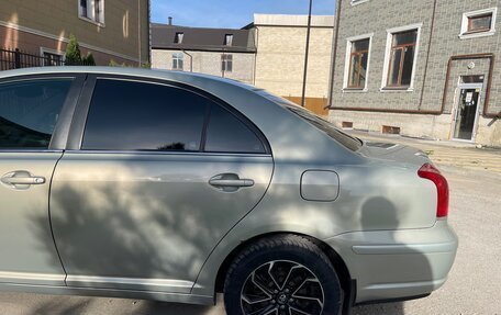 Toyota Avensis III рестайлинг, 2004 год, 790 060 рублей, 10 фотография