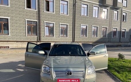 Toyota Avensis III рестайлинг, 2004 год, 790 060 рублей, 20 фотография