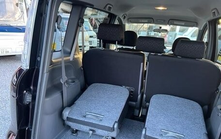 Toyota Sienta I, 2014 год, 753 000 рублей, 25 фотография