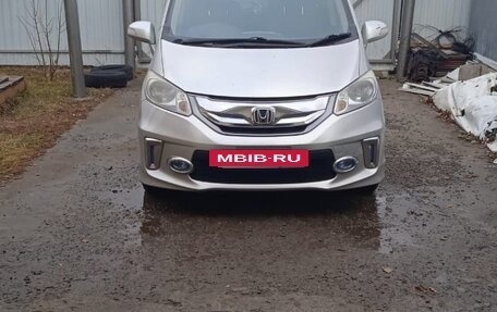 Honda Freed I, 2012 год, 1 255 000 рублей, 5 фотография