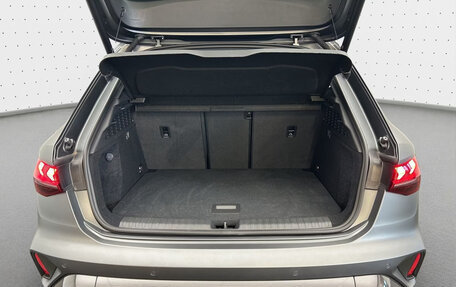 Audi RS 3, 2024 год, 9 900 000 рублей, 16 фотография