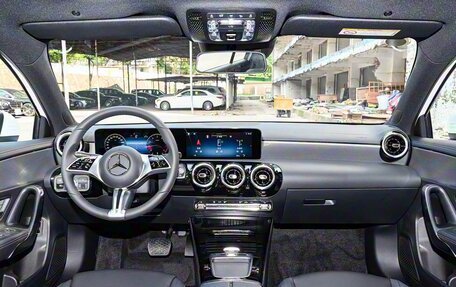 Mercedes-Benz A-Класс, 2025 год, 4 897 998 рублей, 4 фотография