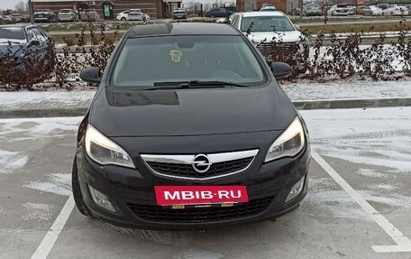 Opel Astra J, 2010 год, 599 999 рублей, 9 фотография