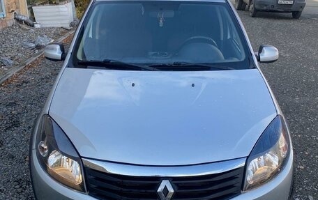 Renault Sandero I, 2013 год, 600 000 рублей, 11 фотография