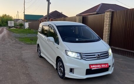 Honda Freed I, 2012 год, 1 160 000 рублей, 2 фотография