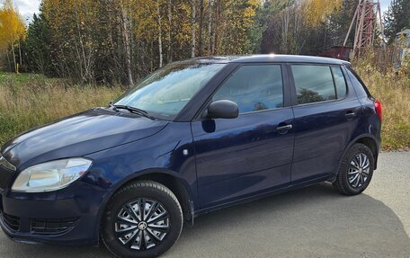 Skoda Fabia II, 2011 год, 420 000 рублей, 1 фотография