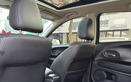 Honda Vezel, 2022 год, 1 350 202 рублей, 5 фотография