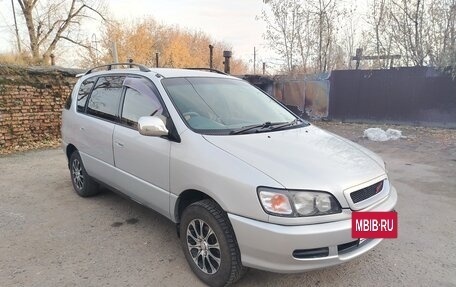 Toyota Ipsum II, 1998 год, 550 000 рублей, 2 фотография