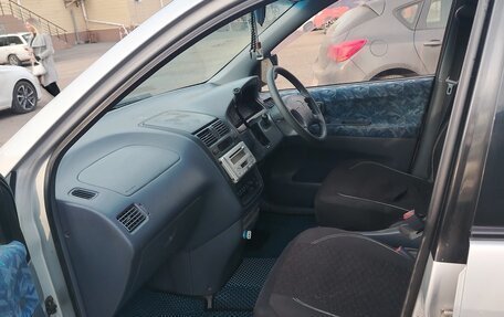 Toyota Ipsum II, 1998 год, 550 000 рублей, 20 фотография