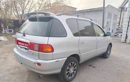 Toyota Ipsum II, 1998 год, 550 000 рублей, 4 фотография