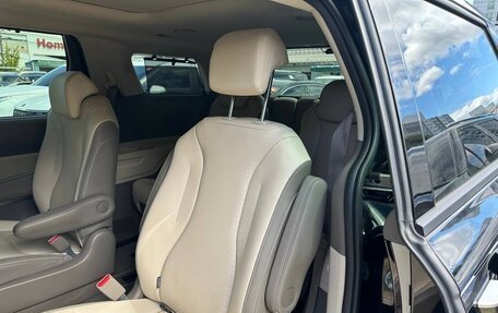 KIA Carnival, 2022 год, 4 750 000 рублей, 10 фотография