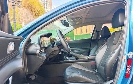 Hyundai Elantra, 2022 год, 1 170 000 рублей, 6 фотография