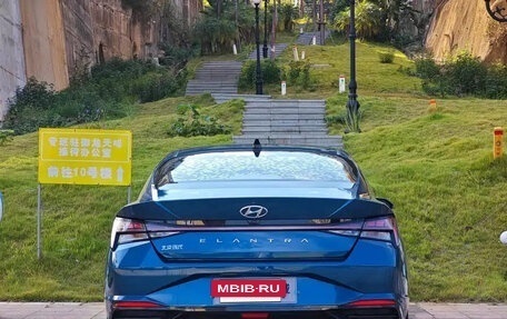 Hyundai Elantra, 2022 год, 1 170 000 рублей, 5 фотография