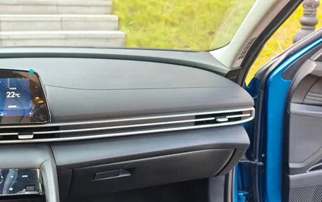 Hyundai Elantra, 2022 год, 1 170 000 рублей, 16 фотография