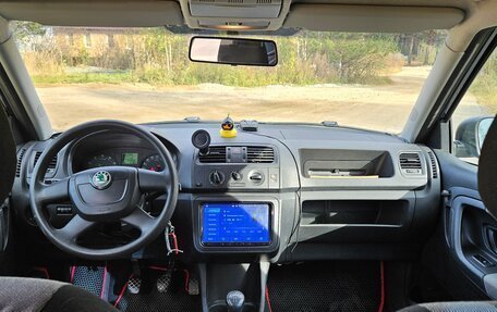 Skoda Fabia II, 2011 год, 420 000 рублей, 12 фотография