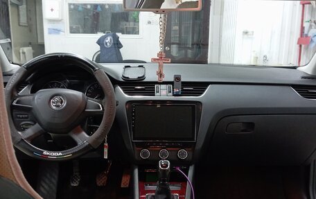 Skoda Octavia, 2014 год, 1 100 000 рублей, 14 фотография