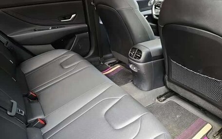 Hyundai Elantra, 2023 год, 1 410 000 рублей, 15 фотография