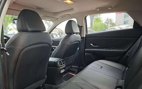 Hyundai Elantra, 2023 год, 1 410 000 рублей, 14 фотография