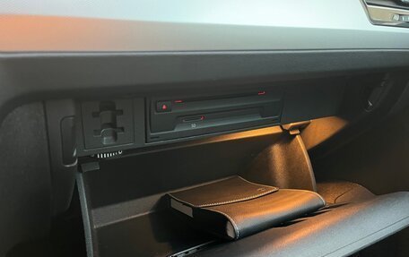 Volkswagen Tiguan II, 2020 год, 1 990 000 рублей, 12 фотография