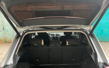 Volkswagen Tiguan II, 2020 год, 1 990 000 рублей, 25 фотография