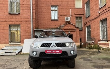 Mitsubishi Pajero Sport II рестайлинг, 2013 год, 2 050 000 рублей, 1 фотография