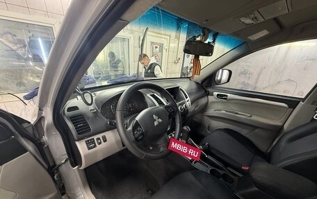 Mitsubishi Pajero Sport II рестайлинг, 2013 год, 2 050 000 рублей, 21 фотография