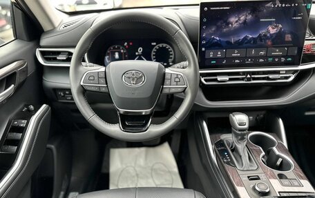 Toyota Highlander, 2025 год, 5 800 000 рублей, 15 фотография